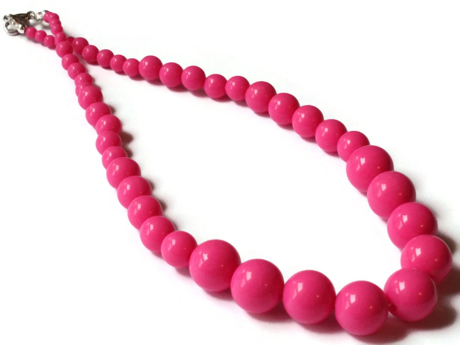 16 Inch Bright Pink Graduated Bead Vintage Necklace