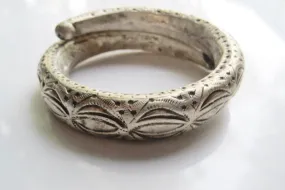 Antique Silver Snake Armlet, Bedouin Upper Arm Bracelet from the Arabian Peninsula