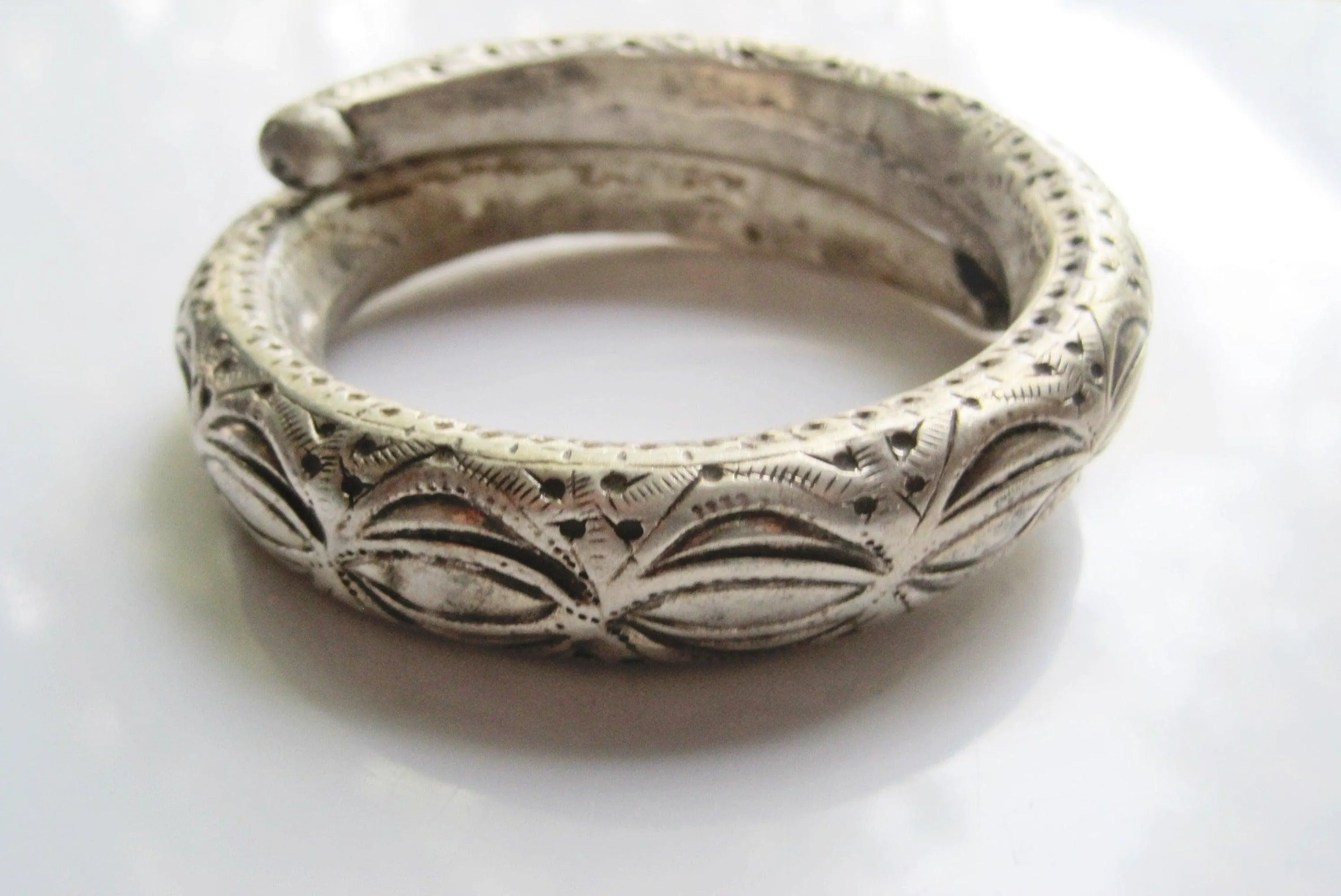 Antique Silver Snake Armlet, Bedouin Upper Arm Bracelet from the Arabian Peninsula