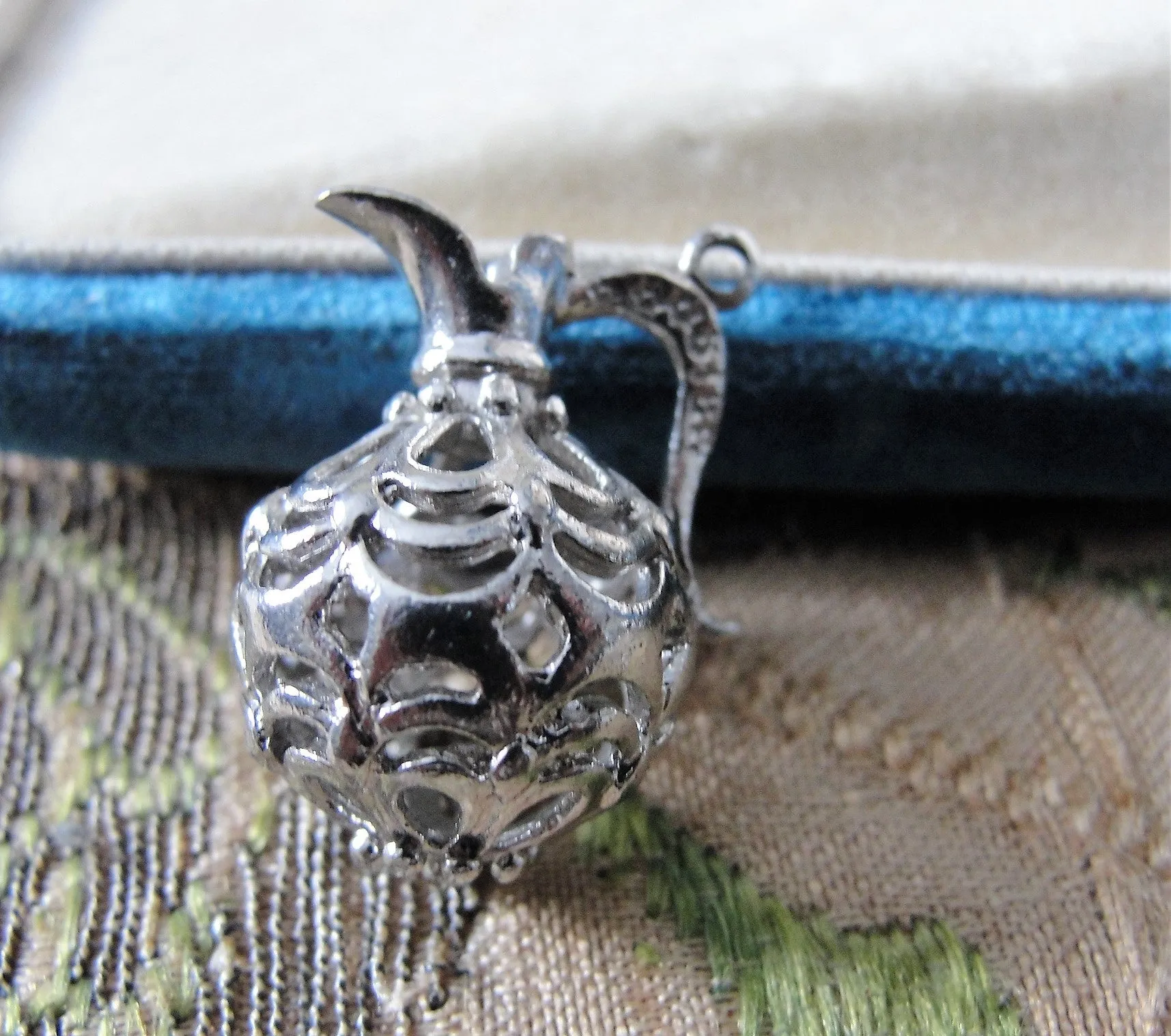 Beautiful FILIGREE STERLING PENDANT Charm, Sterling Silver Filigree Jug,Silver Pitcher,Collectible Vintage Silver Charms,Vintage Pendant, Charm Bracelets, Silver Jewelry