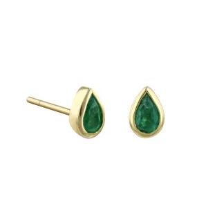 Bijou Collection Pear Cut Emerald Stud Earrings | 9K Yellow Gold