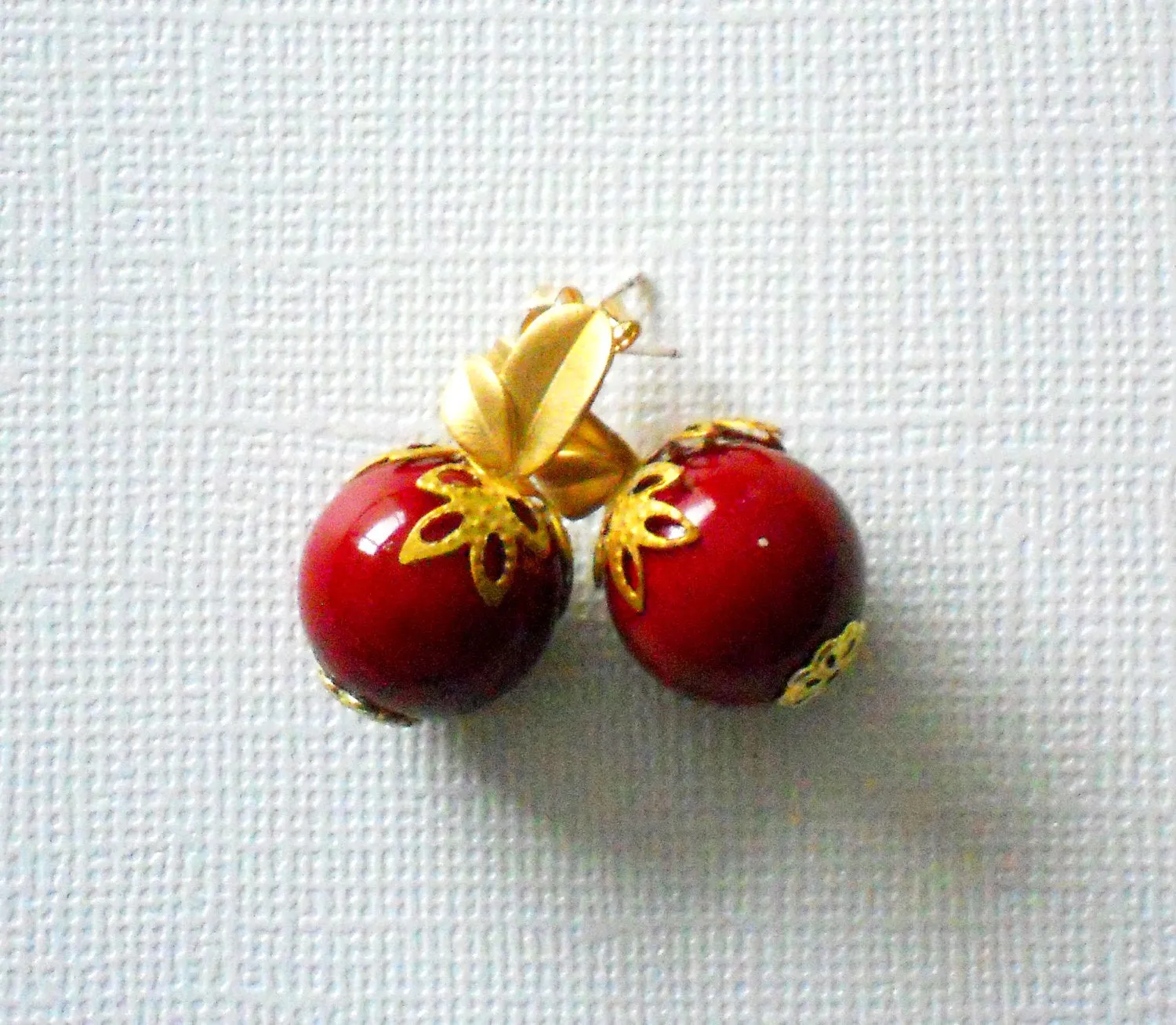 Bright Red Bamboo Coral Gold Matte Leaf Post Dainty Earrings, ELO16918: Holly Berries