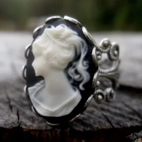 Cameo Ring- Black and White Lady in Silver