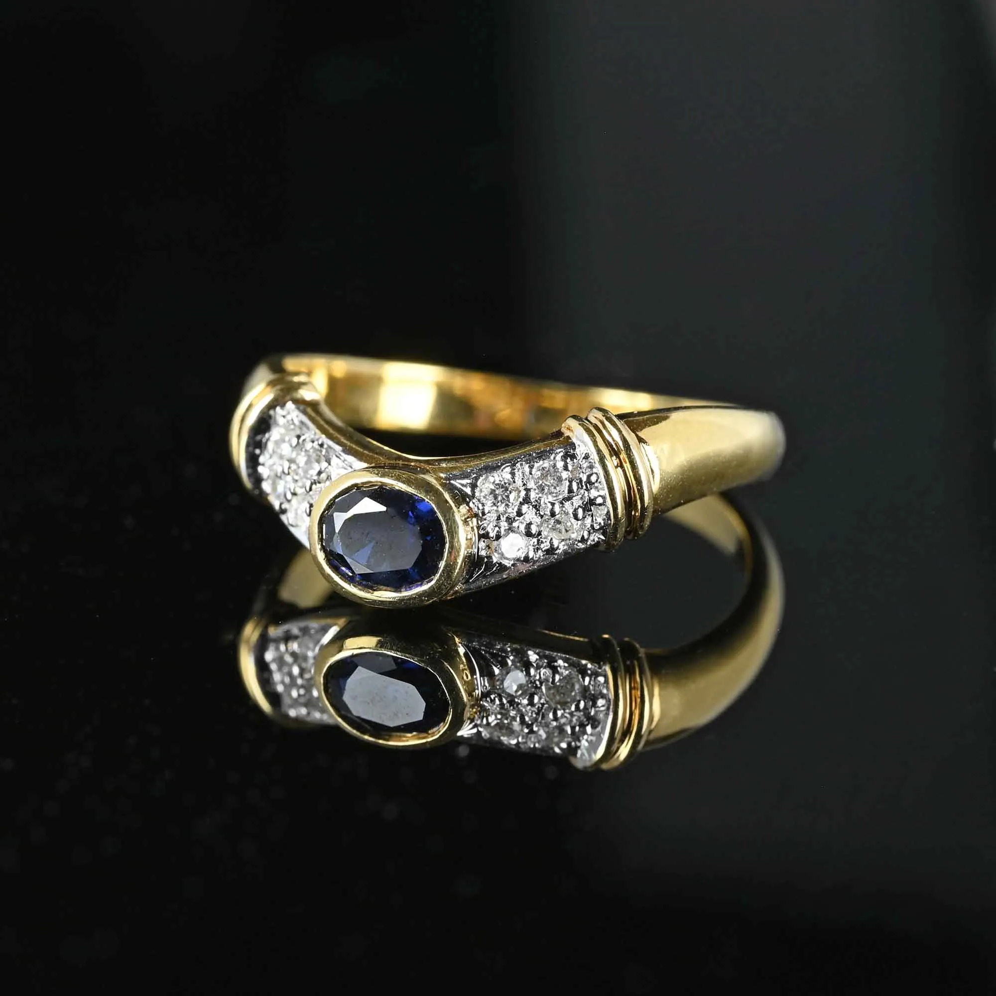 Chevron Diamond Sapphire Ring in 18K Gold