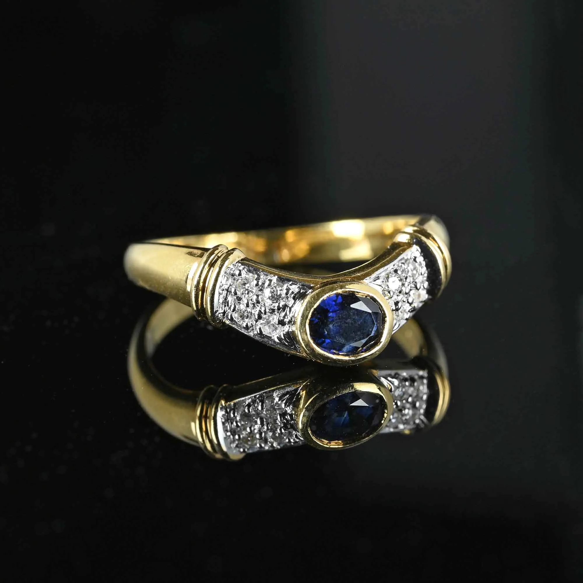 Chevron Diamond Sapphire Ring in 18K Gold