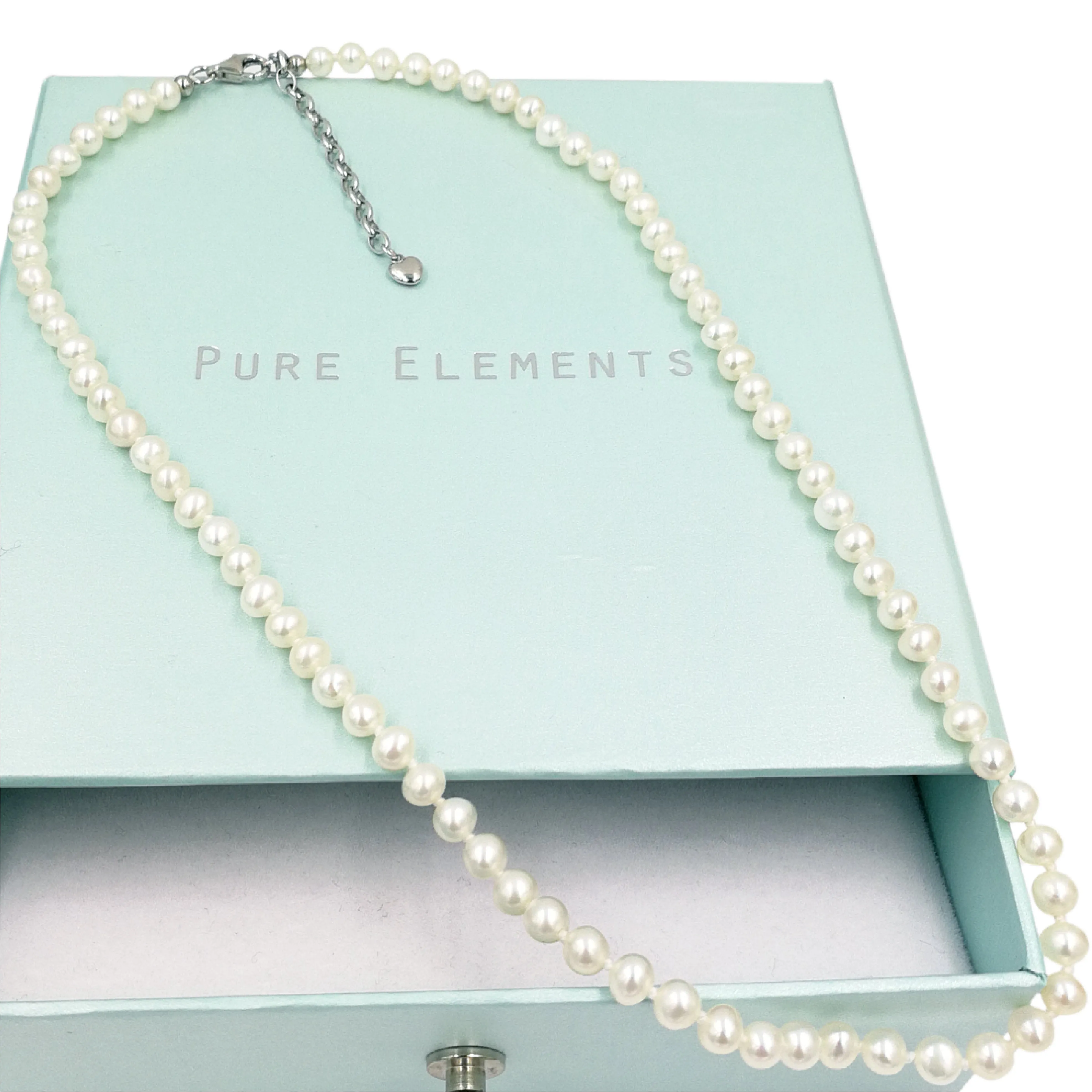 DAINTY PEARL NECKLACE