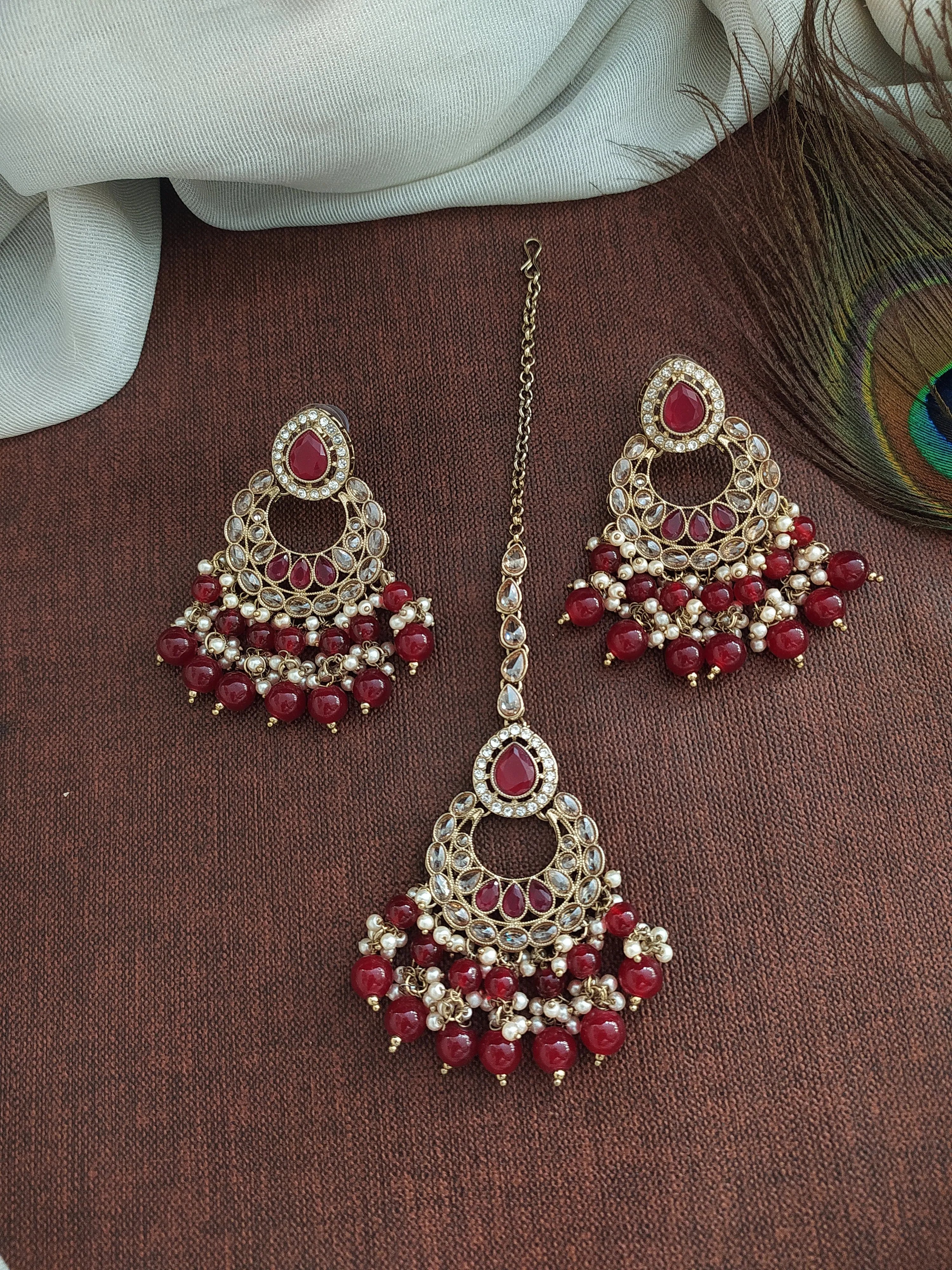 Embrace Enchantment With Uncut Polki Stones Mehendi Necklace Set