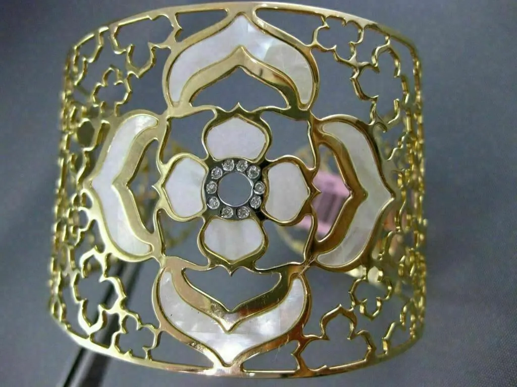 ESTATE LARGE .15CT DIAMOND 14K YELLOW GOLD MOTHER OF PEARL BLOOM BANGLE BRACELET