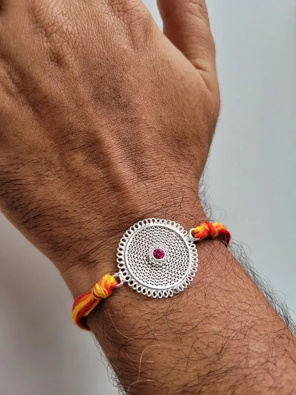 Everlasting glory - Silver Rakhi