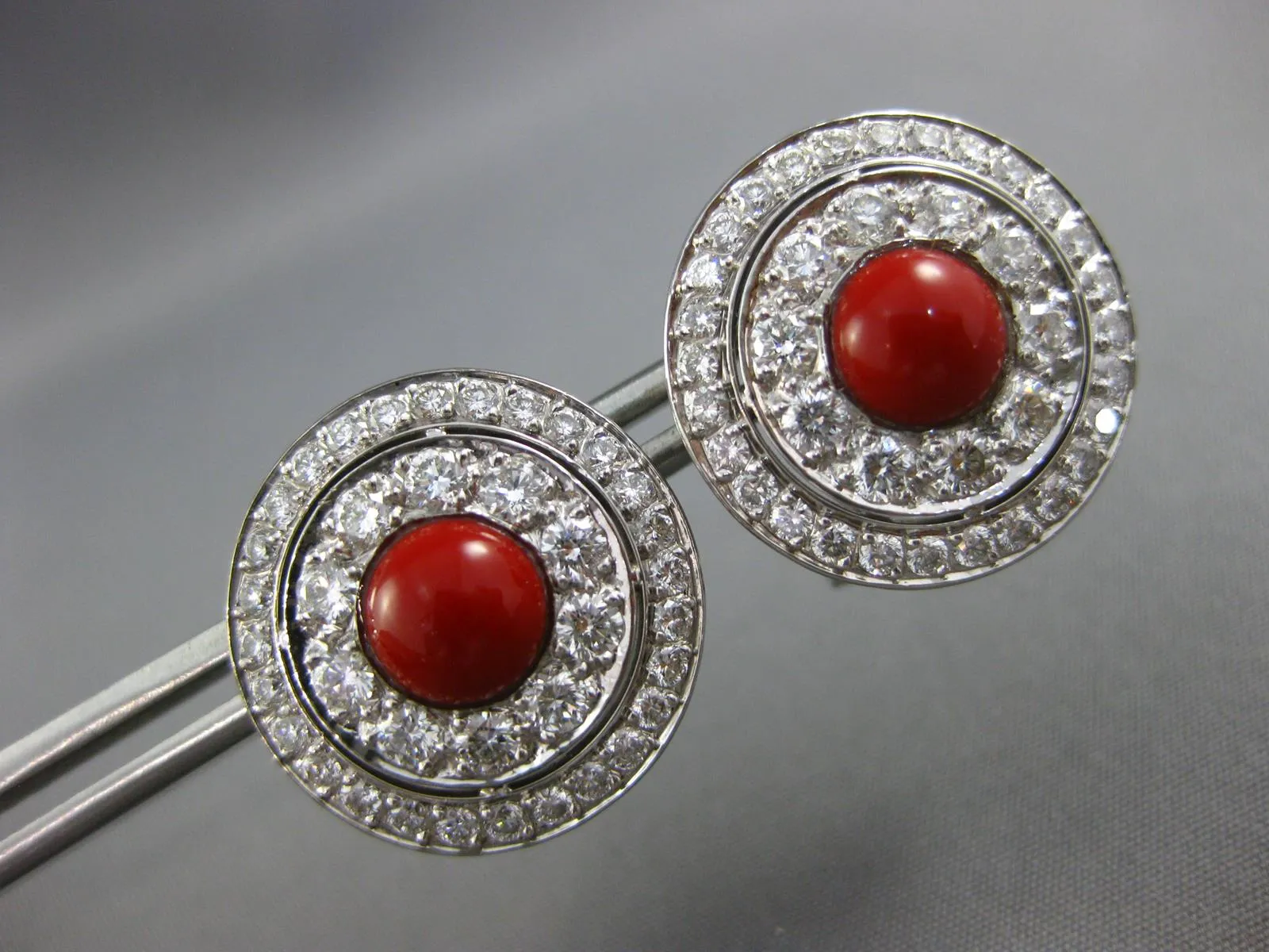 LARGE 3.0CT DIAMOND & AAA CORAL 18KT WHITE GOLD ROUND CLIP ON HANGING EARRINGS