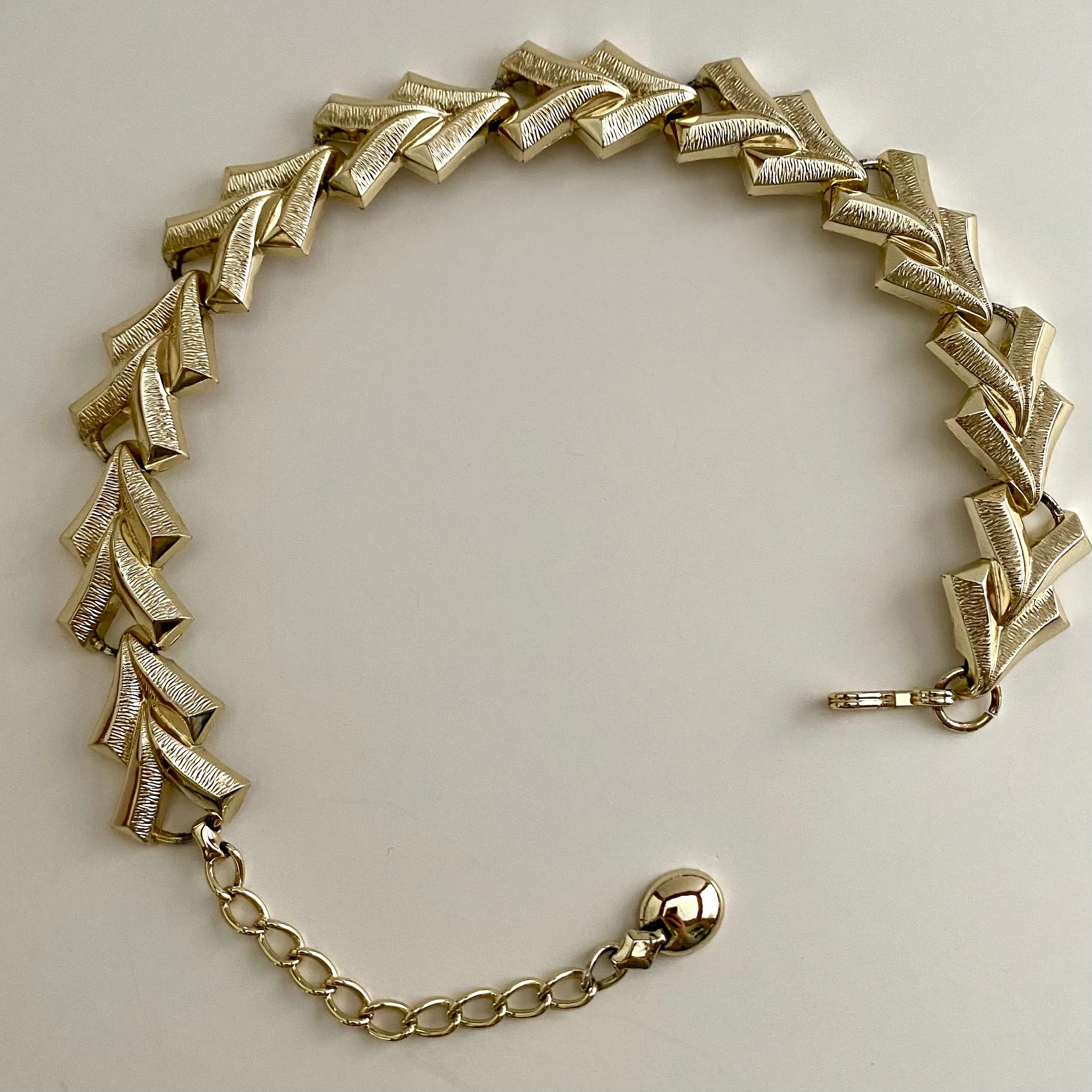 Late 50s/ Early 60s Pale Gold Choker