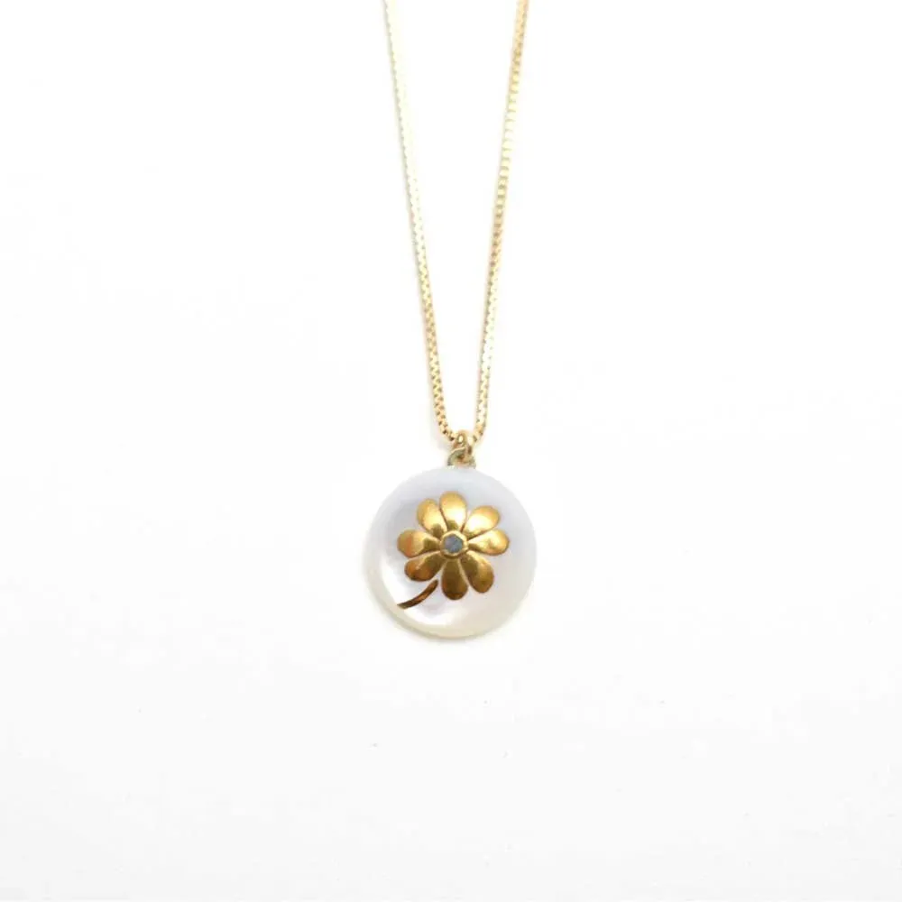 Maki-e Urushi Lacquer Pendant Necklace - White South Sea Pearl Shell / Clover -, Traditional Japanese Urushi Lacquer Jewelry