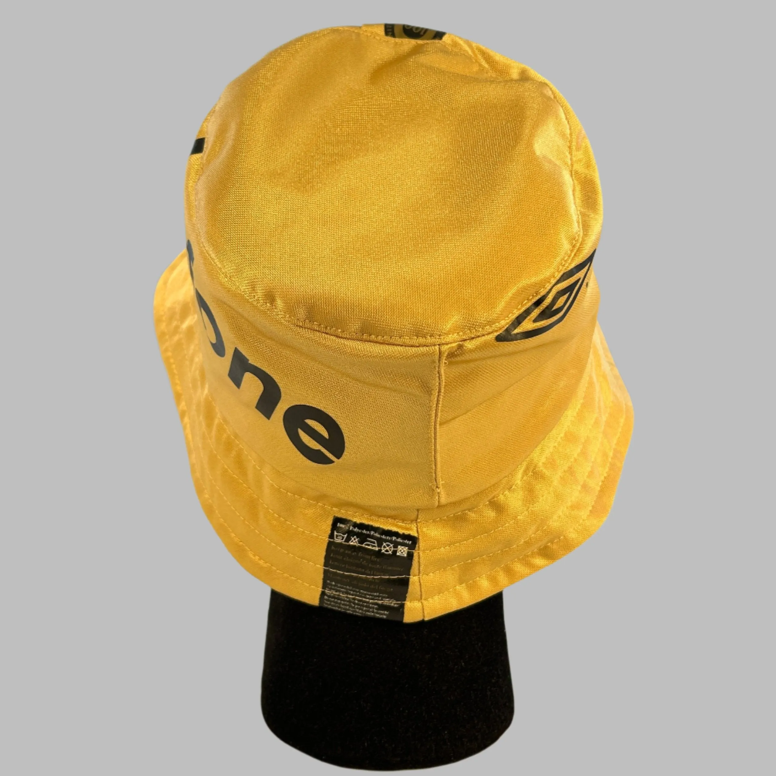 Manchester United 01/02 Upcycled Away/Third Shirt Bucket Hat