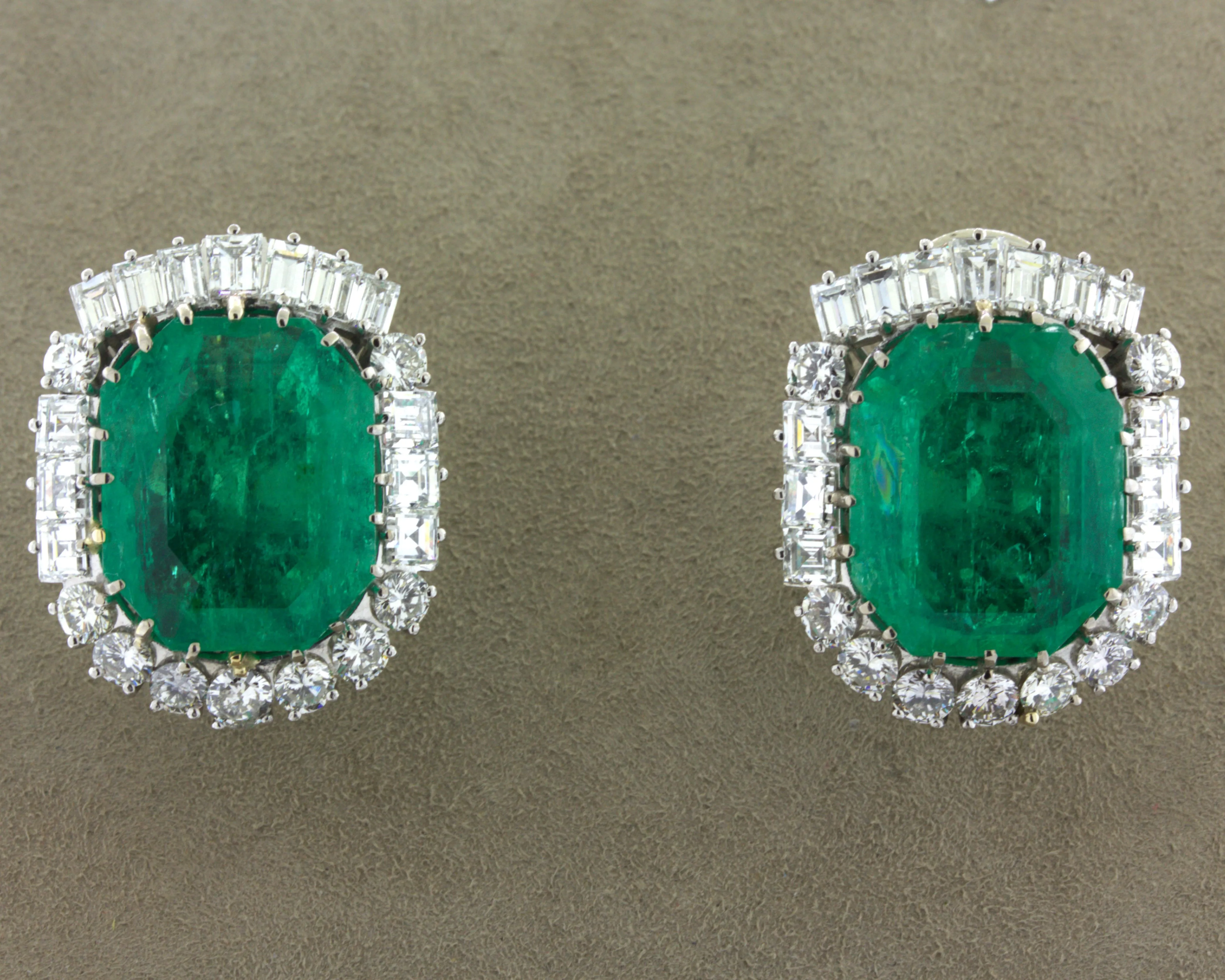 Mid-Century 25.04 Carat Colombian Emerald Diamond 18K Gold Earrings, GIA Certified