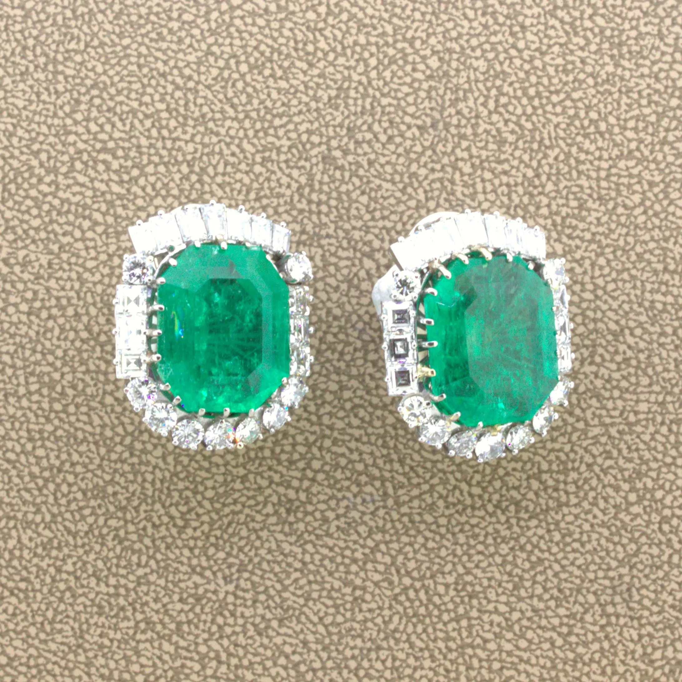 Mid-Century 25.04 Carat Colombian Emerald Diamond 18K Gold Earrings, GIA Certified