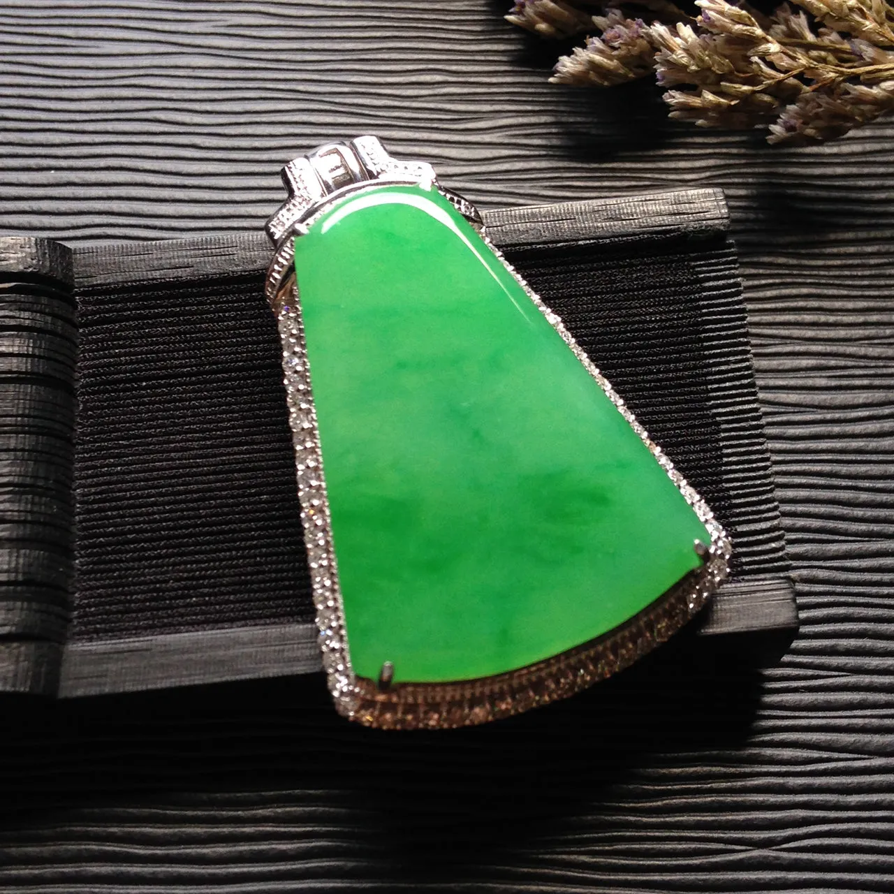 Natural Jade Pendant Jadeite Gold Pendant PT426