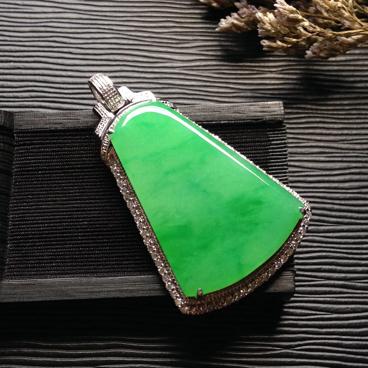 Natural Jade Pendant Jadeite Gold Pendant PT426