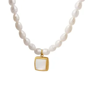 Natural White Shell Pendant Freshwater Pearl Necklace