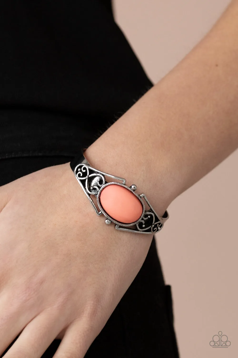 Paparazzi Springtime Trendsetter - Orange Bracelet