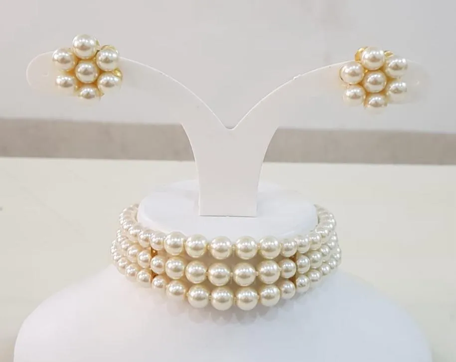 Pearl choker 3 layer