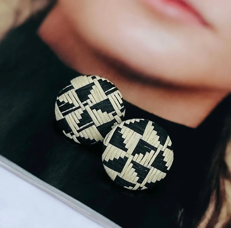 Rattan button earrings