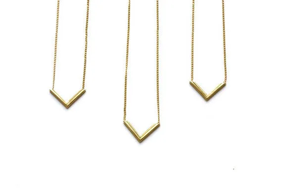 Simple V Necklace