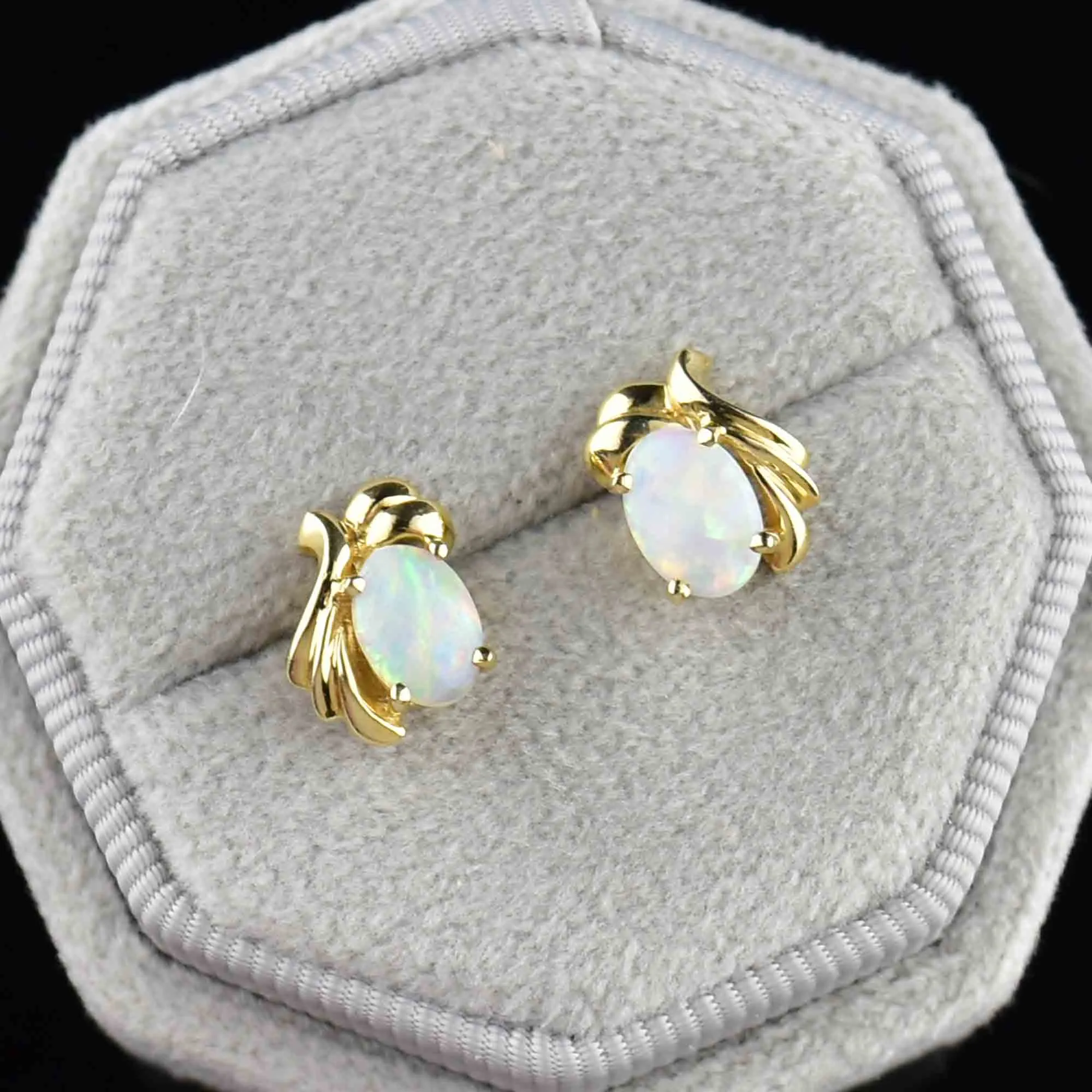 Vintage 14K Gold Astralian Opal Stud Earrings