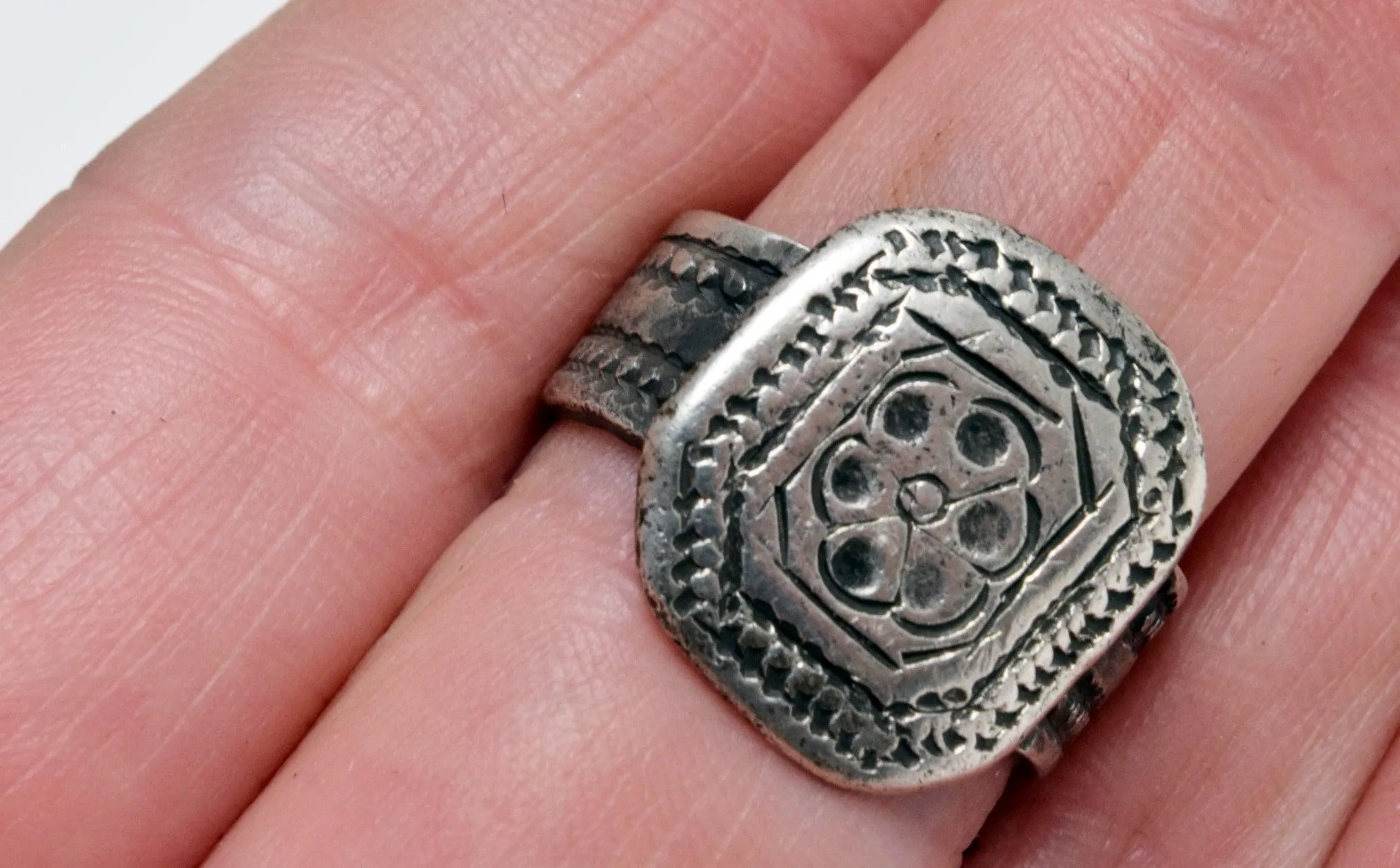 Vintage Silver Octagon Ring from Oman