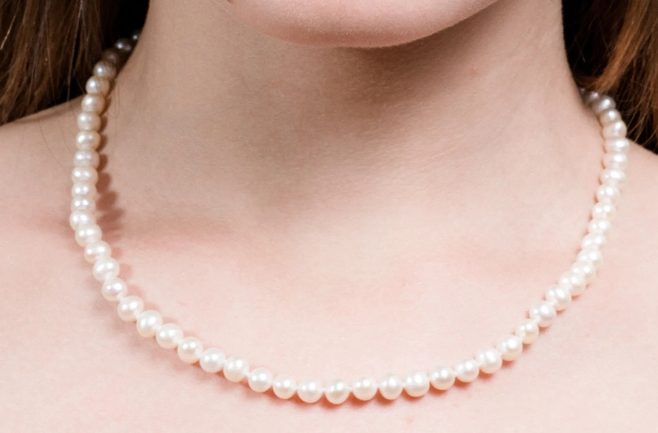 White Off-Round Freshwater Pearl Necklace 8mm